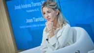 Yolanda Díaz se olvida del plantón de Sánchez a los jueces y arremete contra la decisión de Feijóo