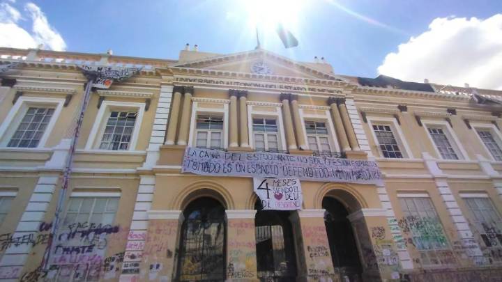 Rectoría de la UAEMex presenta daños estructurales