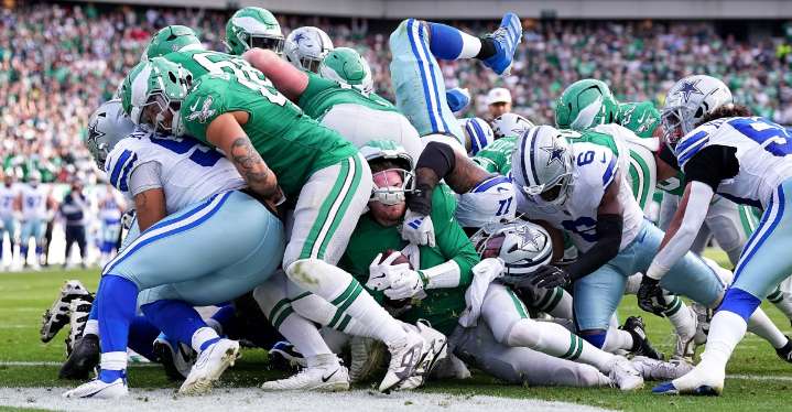 Cowboys at Eagles: Writer predictions for NFL kickoff