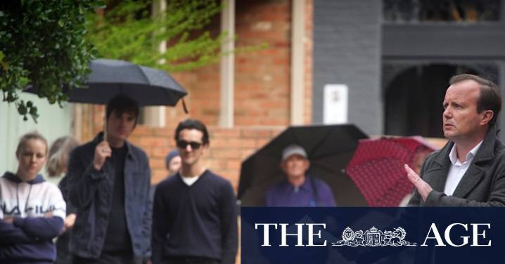 First home buyers fight over $1m pub conversion in inner