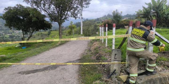 Construirán paso provisional en la Vía al Llano tras derrumbe en el kilómetro 18+600