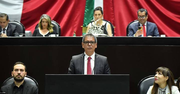 Tres pilares con pies de barro: la comparecencia del secretario Amador