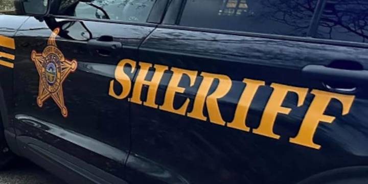 18-year-old motorcyclist dead after hitting cow in Medina County