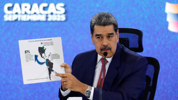Maduro llevará militares a los barrios para entrenar a la población