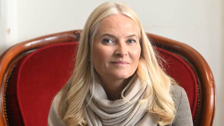 Crown Princess Mette-Marit speaks out after palace confirms month