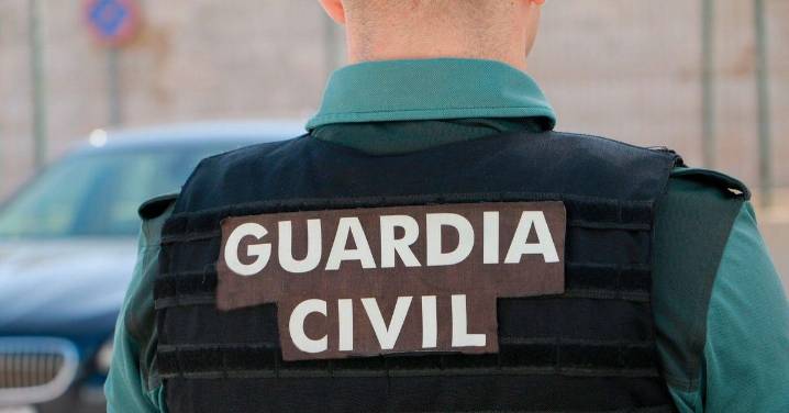 Muere una persona por arma de fuego en la localidad granadina de Huétor Santillán y la Guardia Civil busca al autor