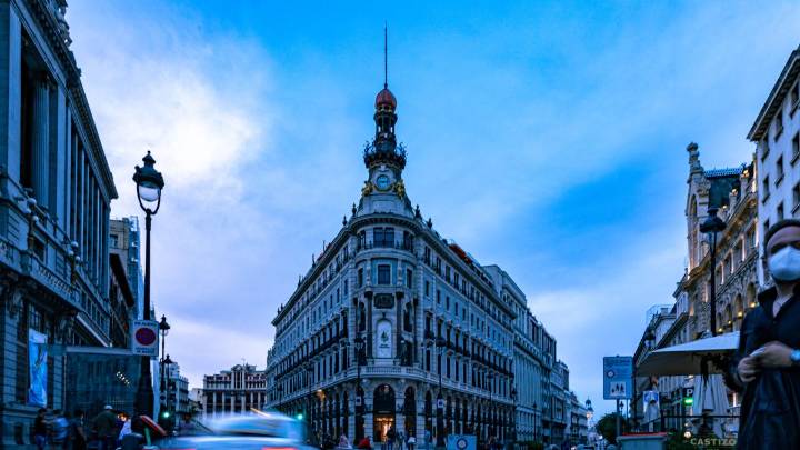 Madrid concentra las grandes fortunas pero sigue recaudando menos que Catalunya