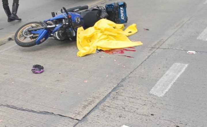 Accidente en TransMilenio NQS dejó una motociclista muerta y caos en Bogotá