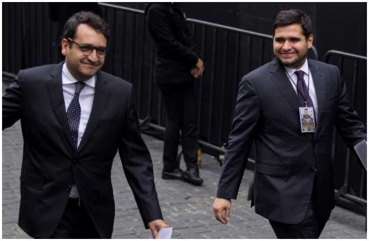 Hijos de AMLO reciben amparo contra “cualquier orden de aprehensión”