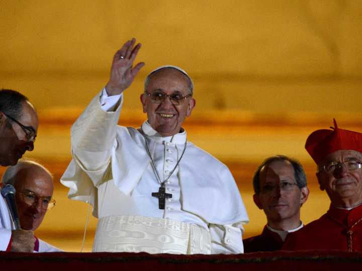 Italia restituye un feriado nacional con homenajes al Papa Francisco