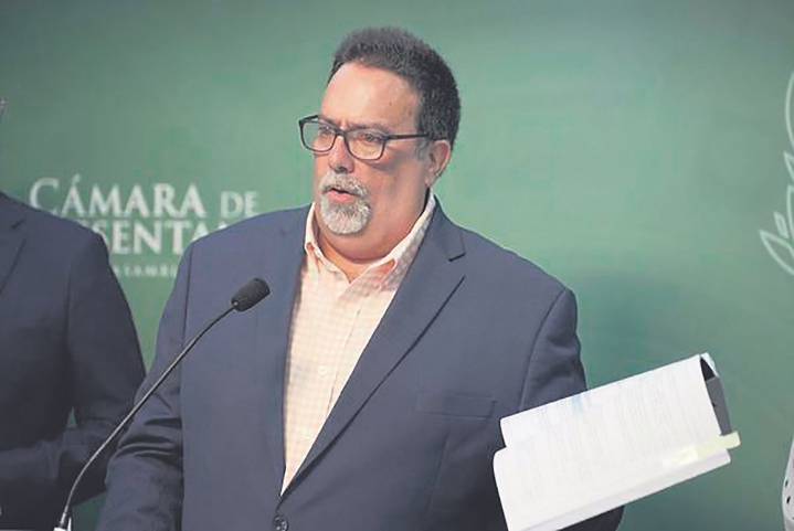 Senadores del PPD afirman que el pueblo pagará mediador entre LUMA y el Gobierno por cancelación del contrato