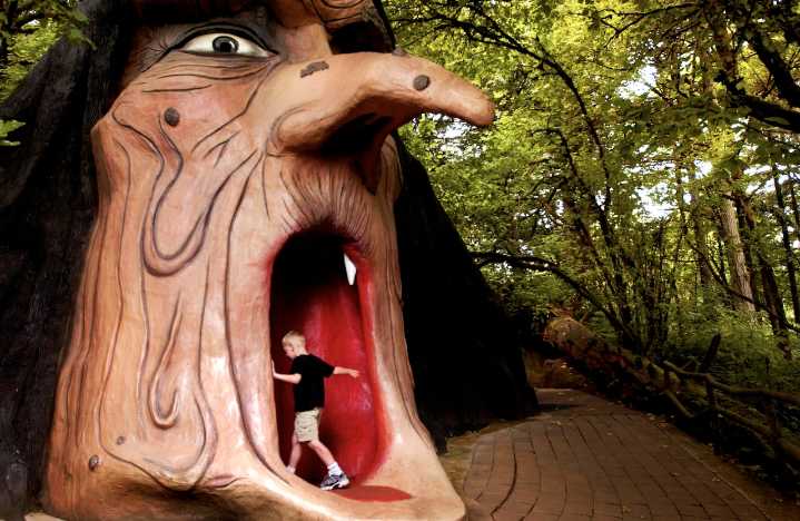 Here are the 5 best roadside attractions in Oregon: Readers Choice Awards
