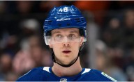 NHL News: Elias Pettersson’s key Canucks teammate makes bold business decision ahead of contract year