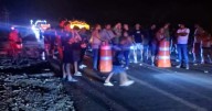 Bloquean pobladores de Sergio Butrón Casas la carretera 186 por falta de energía eléctrica 