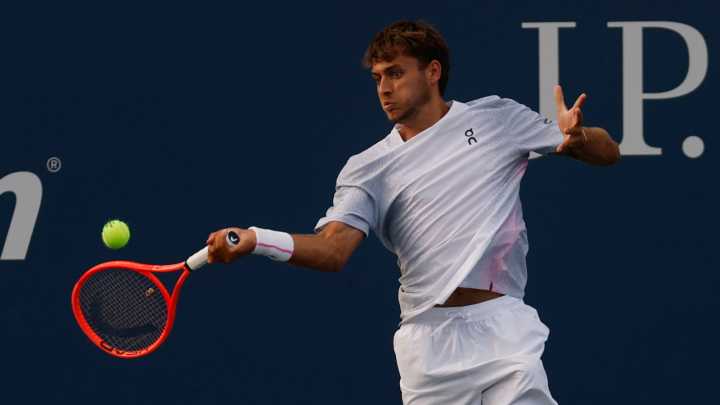 Flavio Cobolli Motivated to Reach the Level of Carlos Alcaraz and Jannik Sinner on Tour