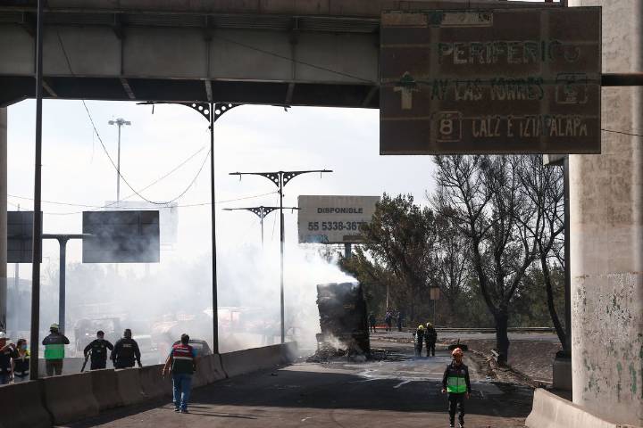 Trasladan a hospital en Texas a menor lesionada en explosión del puente La Concordia