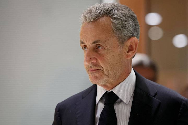 Condenan a expresidente de Francia Nicolas Sarkozy a cinco años de prisión en caso