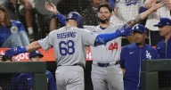 Kiké Hernandez hits go-ahead double in 9th to lift Dodgers past Mariners, 5