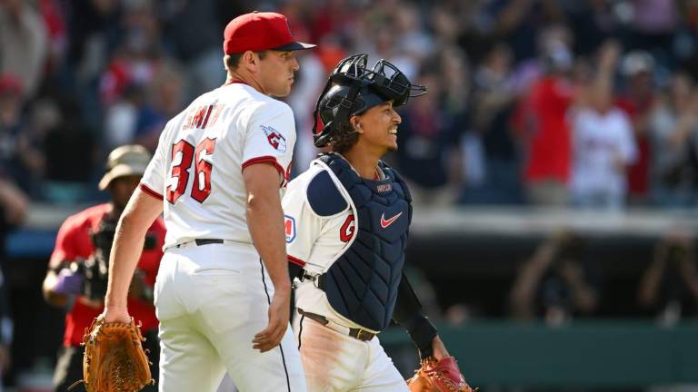 Naylor castiga a Medias Blancas para asegurar la barrida en Cleveland