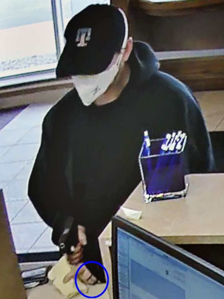 Parolee gets 12 years in prison for robbing Bay County bank at gunpoint