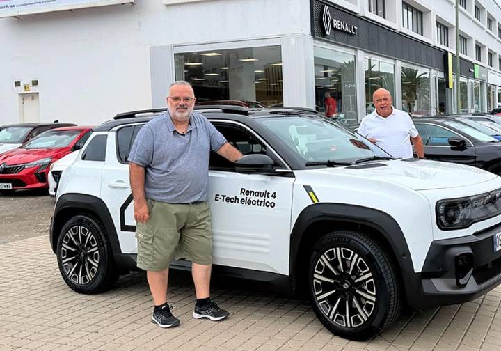 Teo Vega y Juan Carlos de Felipe vuelven a A Coruña y estrenarán el Renault 4
