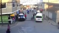 Inconcebible: Patrulla municipal atropella a madre e hija en Chimalhuacán; conductor es detenido