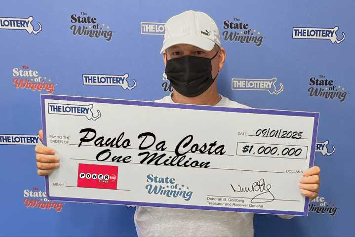 Mass. man buys winning $1M Powerball ticket at Market Basket for $1.2B drawing