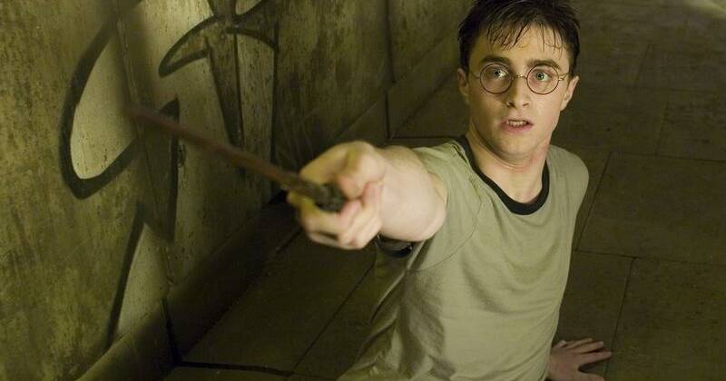 Tributes to 'visionary' behind Harry Potter movies