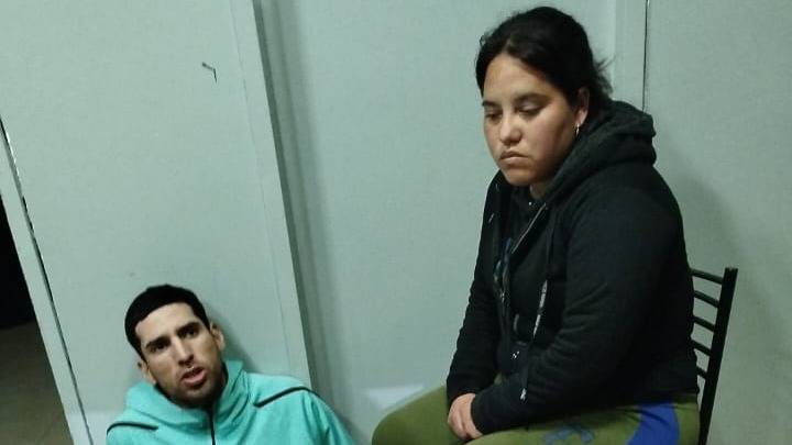 Unidos por el amor y la delincuencia: detuvieron a una pareja por el robo de una bicicleta