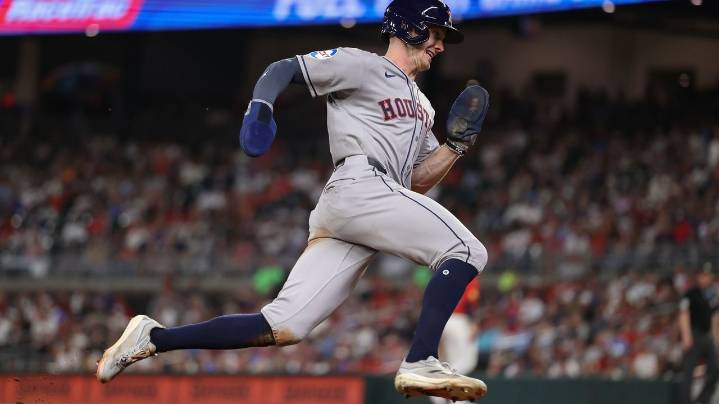 Zach Cole's stunning debut: Leaping catch, two-run homer spark Astros' 11