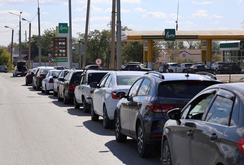 Russian fuel crisis causes long queues and headaches for motorists