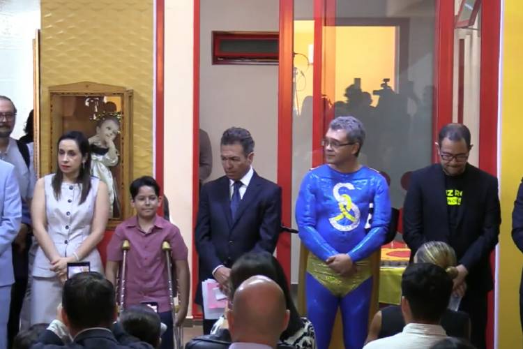 Inauguran Casa de los Invencibles, de Nariz Roja