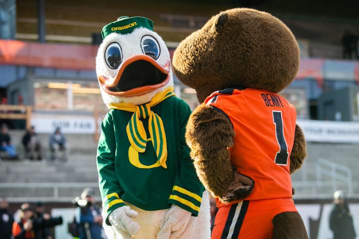 When was the last pause in the Oregon vs. Oregon State football rivalry?