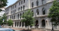 Fourth Circuit upholds gun ban for indicted defendants