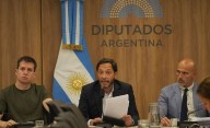 Karina vuelve a ningunar a la comisión investigadora de $Libra, que le exige respuestas