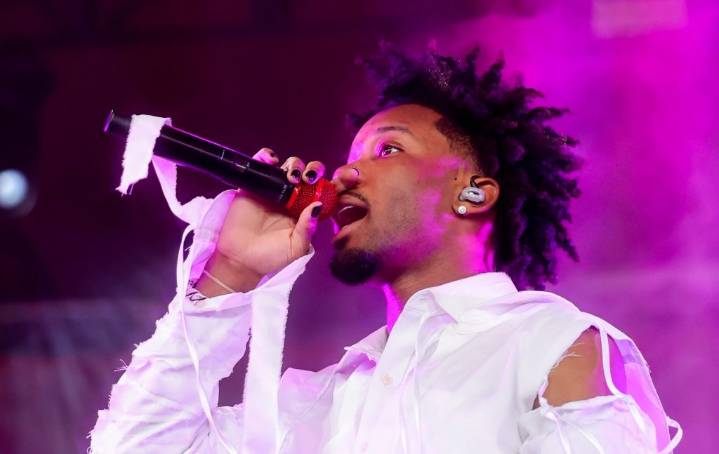D4vd halts tour amid ID of teen found dead in his Tesla: report