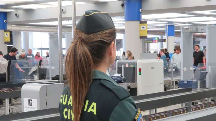 Francés de 34 años cae con el botín del Duty Free en Son Sant Joan