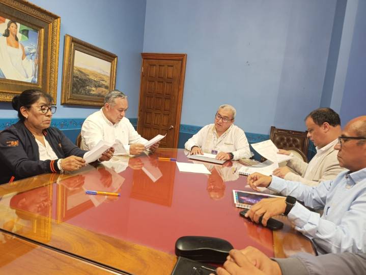 Gobierno del estado otorgará incremento en bono anual para maestros jubilados y pensionados