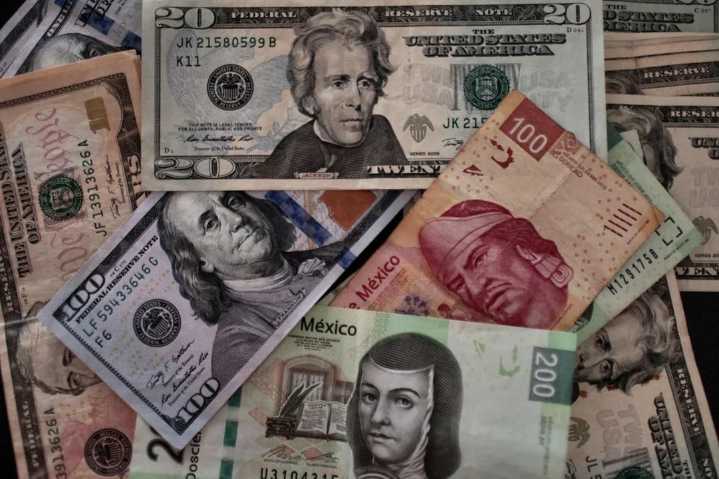 Peso mexicano liga ocho días de ganancias y se mantiene en su mejor nivel desde julio