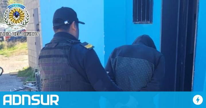19:44 Entró a robar a una casa del barrio San Cayetano, la dueña lo vio con sus cosas y lo detuvieron cuando escapaba