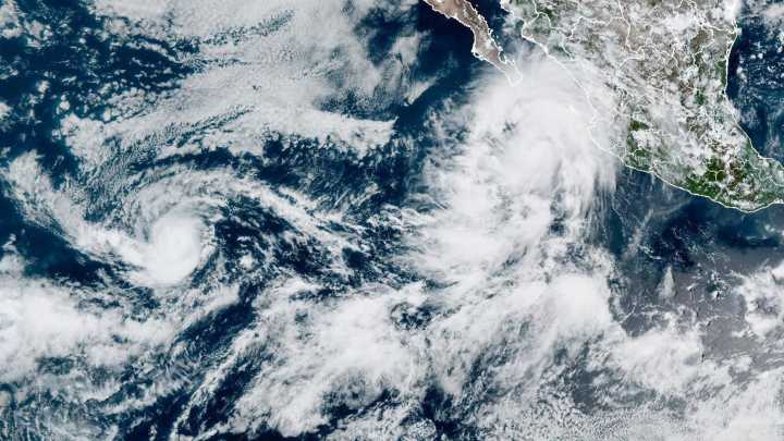 Lorena becomes a hurricane off western coast of Mexico as Kiko travels over open waters