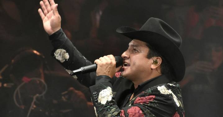 Cumple Julión su primera noche en Tijuana
