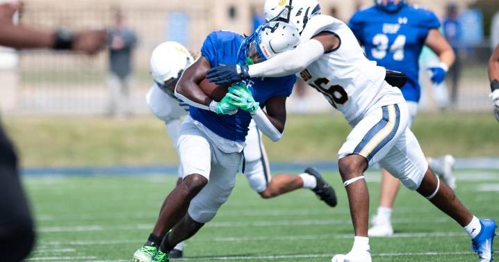 Nightmare start turns into gritty victory: Saint Francis rallies from down 20 for first win