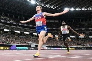 Hocker wins world 5,000m as Ingebrigtsen finishes empty