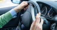 Fumar en el coche tendrá nuevas restricciones con la Ley Antitabaco de 2025: así te puede afectar