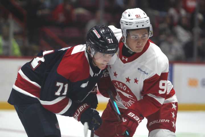Soo Greyhounds blow 3-goal lead to Saginaw Spirit in home opener