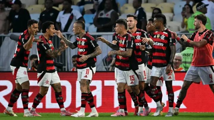 Video | Jorge Carrascal tuvo su bautismo goleador en Brasil: anotó golazo con el Flamengo en el derbi de Río de Janeiro
