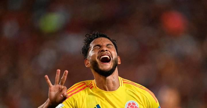 Colombia golea a Venezuela con póker de Suárez