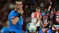 Andrés Rojas, árbitro colombiano, en el ojo del huracán por polémica expulsión en el Flamengo vs. Estudiantes de Copa Libertadores, video