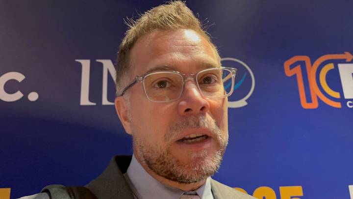 Sheinbaum tiene que deslindarse de AMLO, urge apoyo al desarrollo económico: DESEC